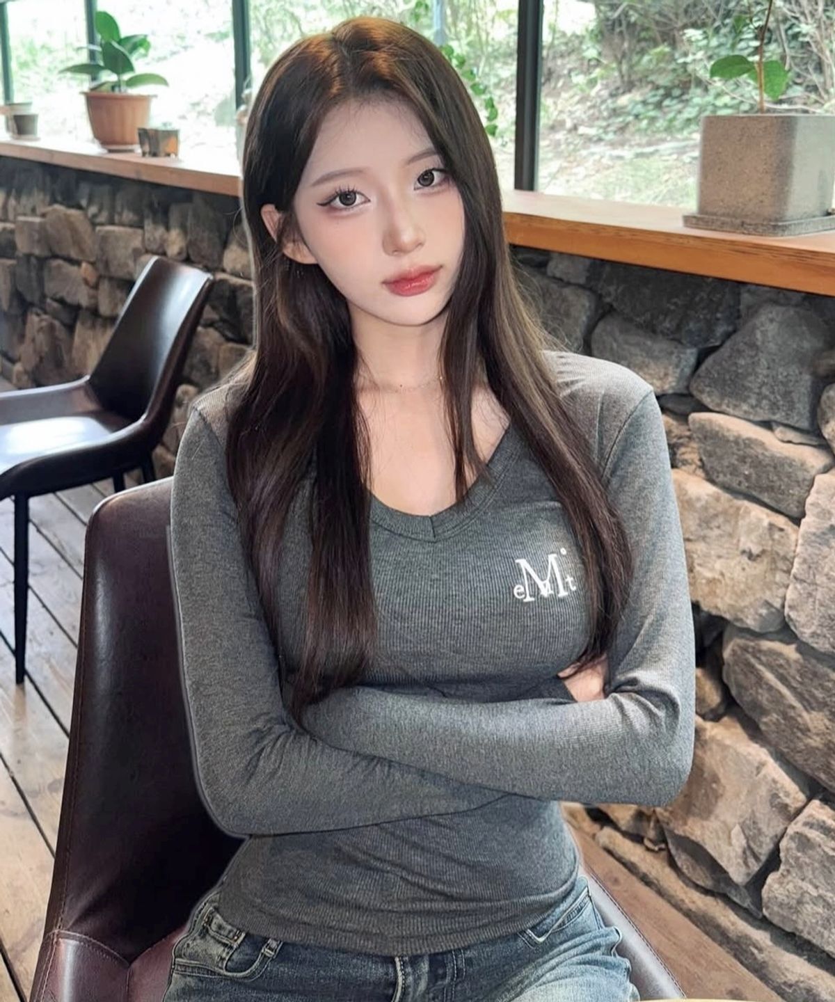 #預購 🇰🇷韓國26春夏 MUCENT 修身V領羅紋長袖 5色 M21