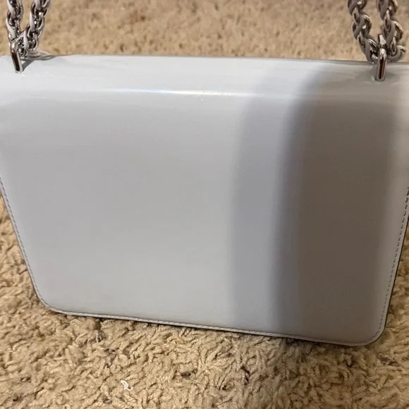 【預購】Tory Burch H041632 漆皮小號翻蓋鏈條包