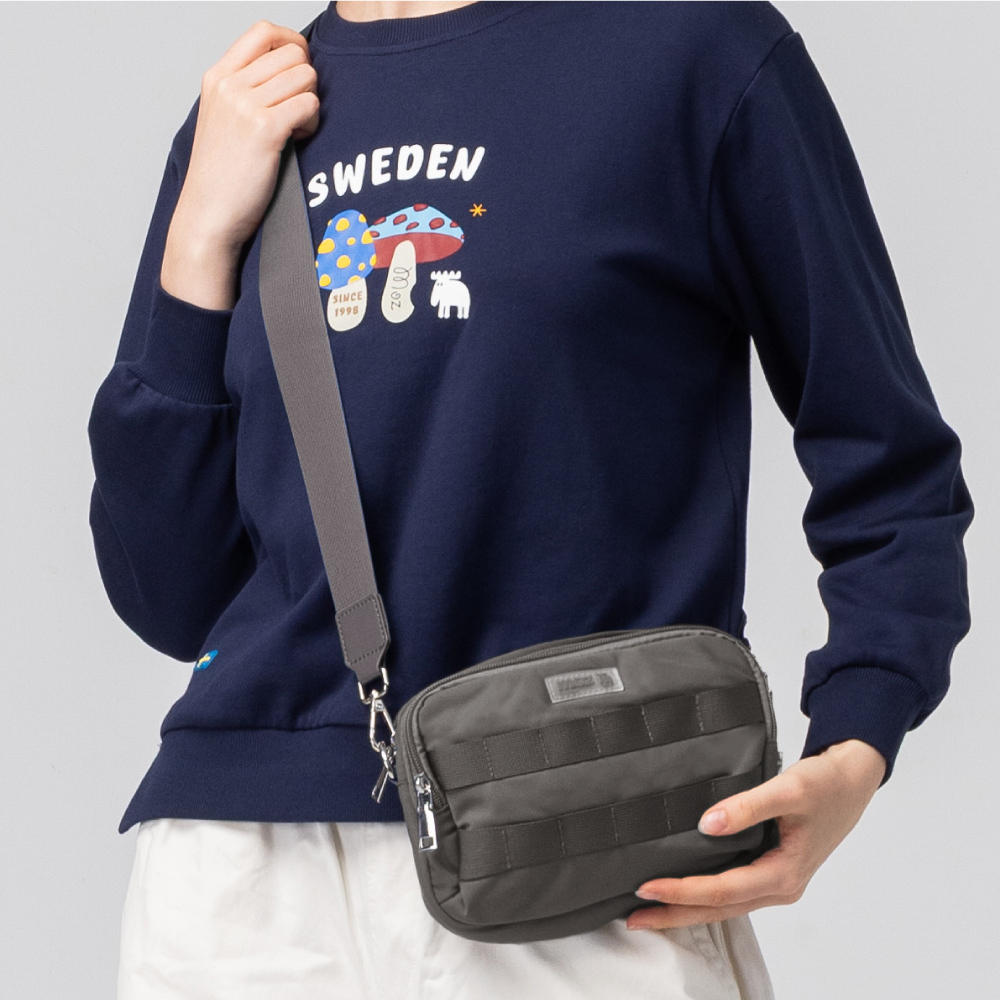 【預購】瑞典雲朵包系列｜防潑水 城市探險 斜背包(大象灰)M