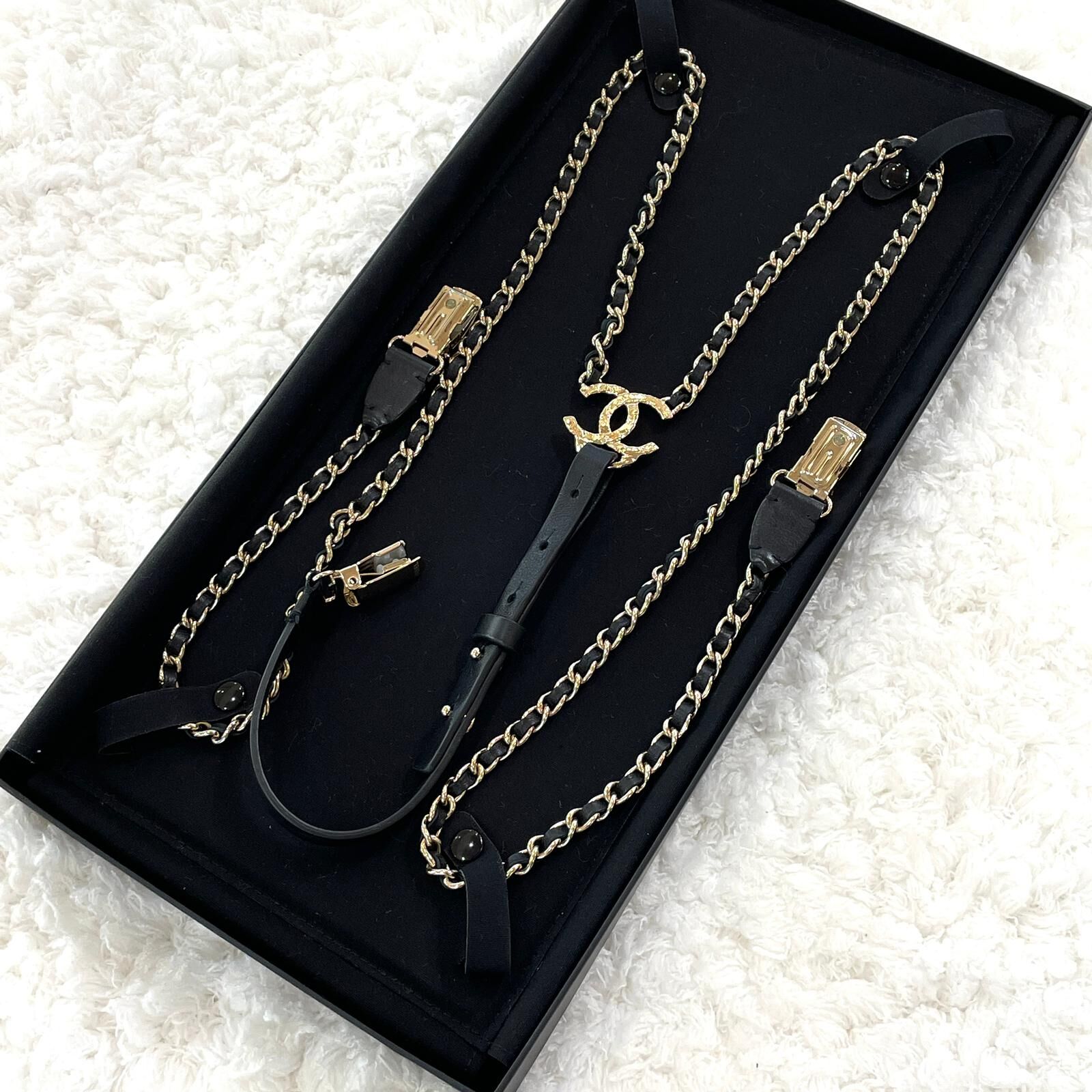 全新CHANEL揹帶/吊帶 AA7927 SUSPENDERS 黑色牛皮金扣 #BRAND NEW #香榭站正品