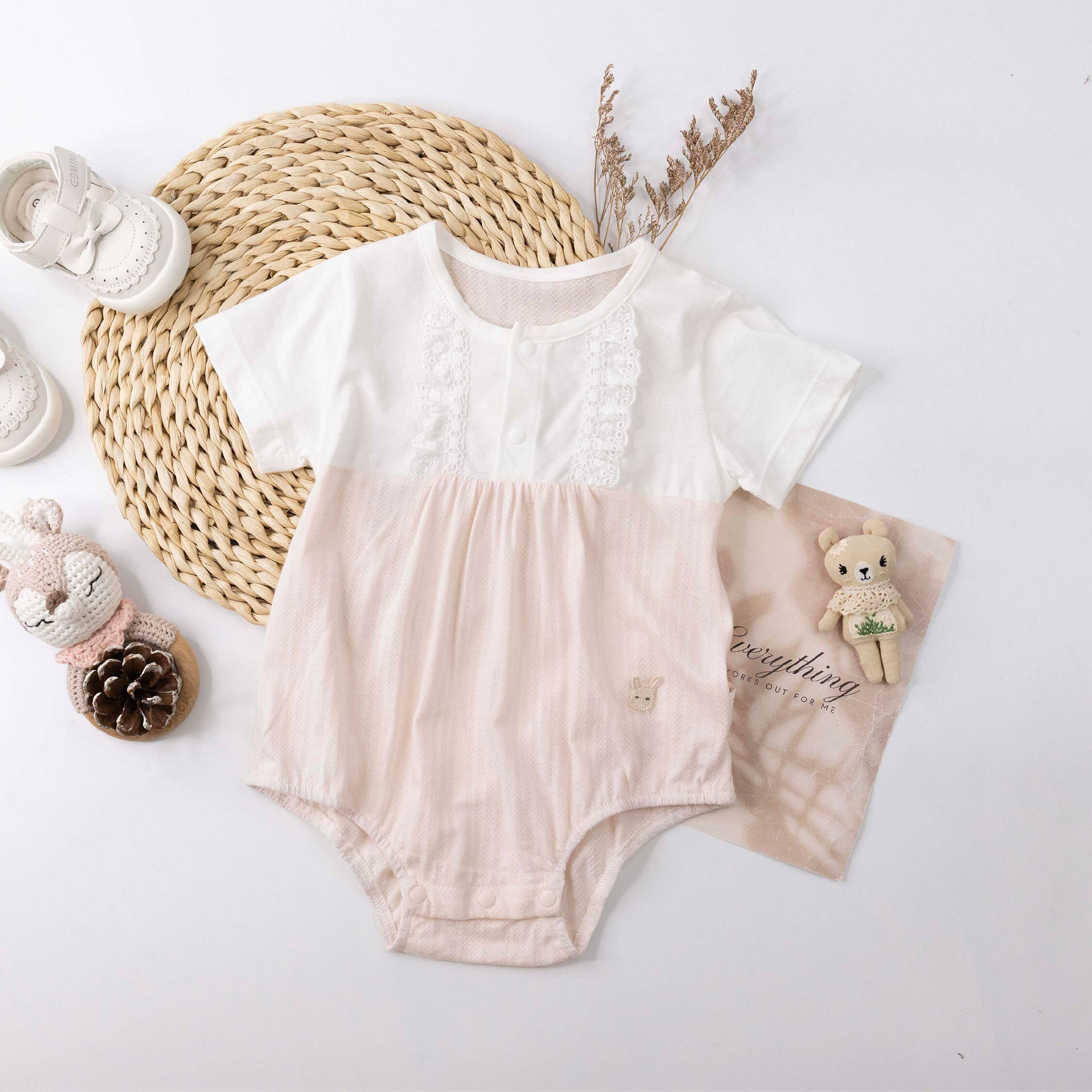 純淨系列 兔兔布貼花邊拼接包屁衣 (T6003)