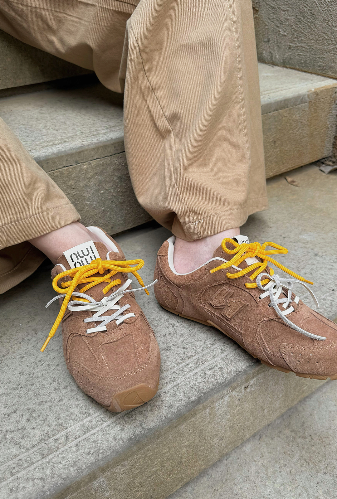 IU25-撞色鞋帶復古麂皮N鞋