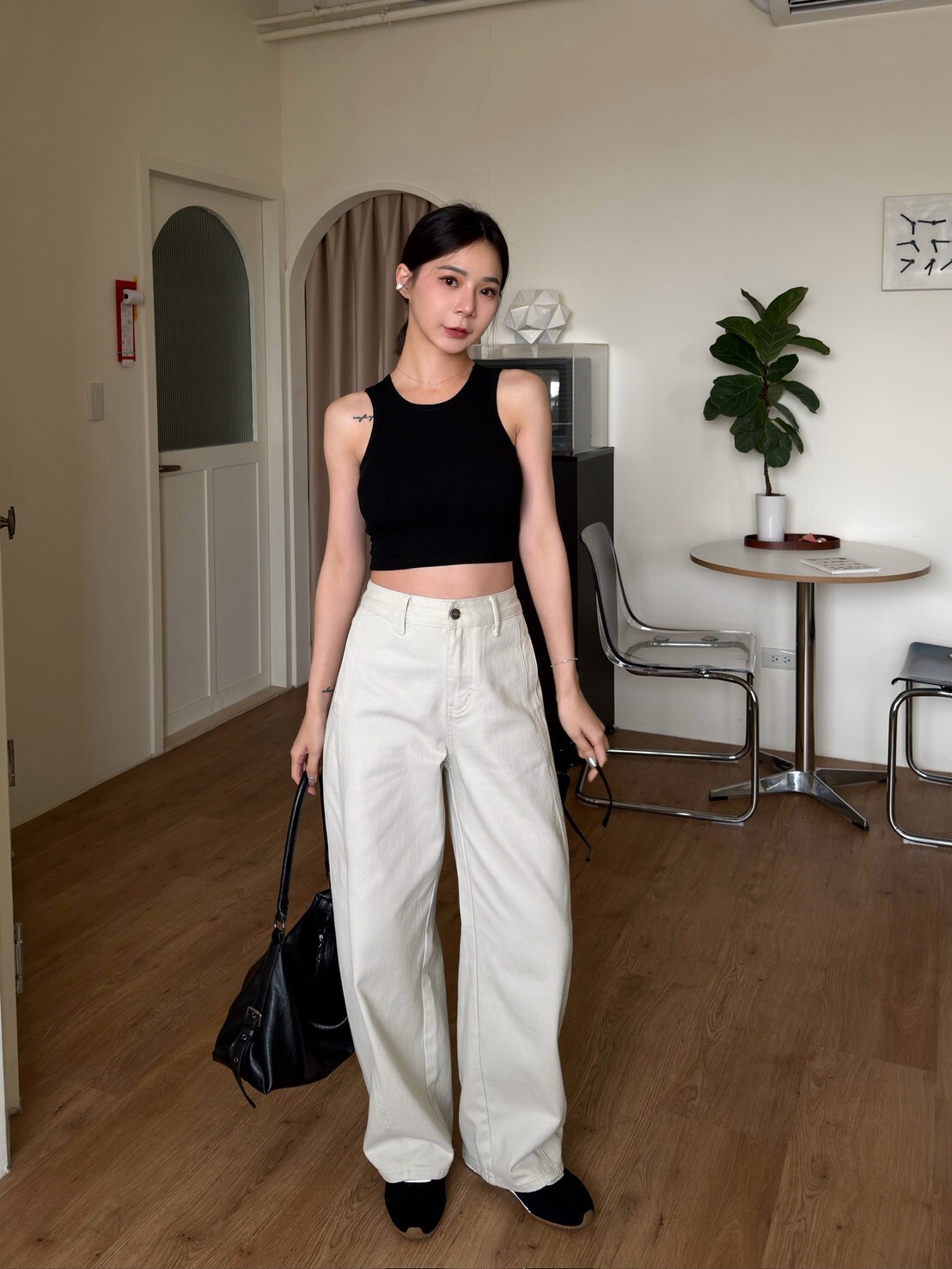 側口袋線條牛仔寬褲