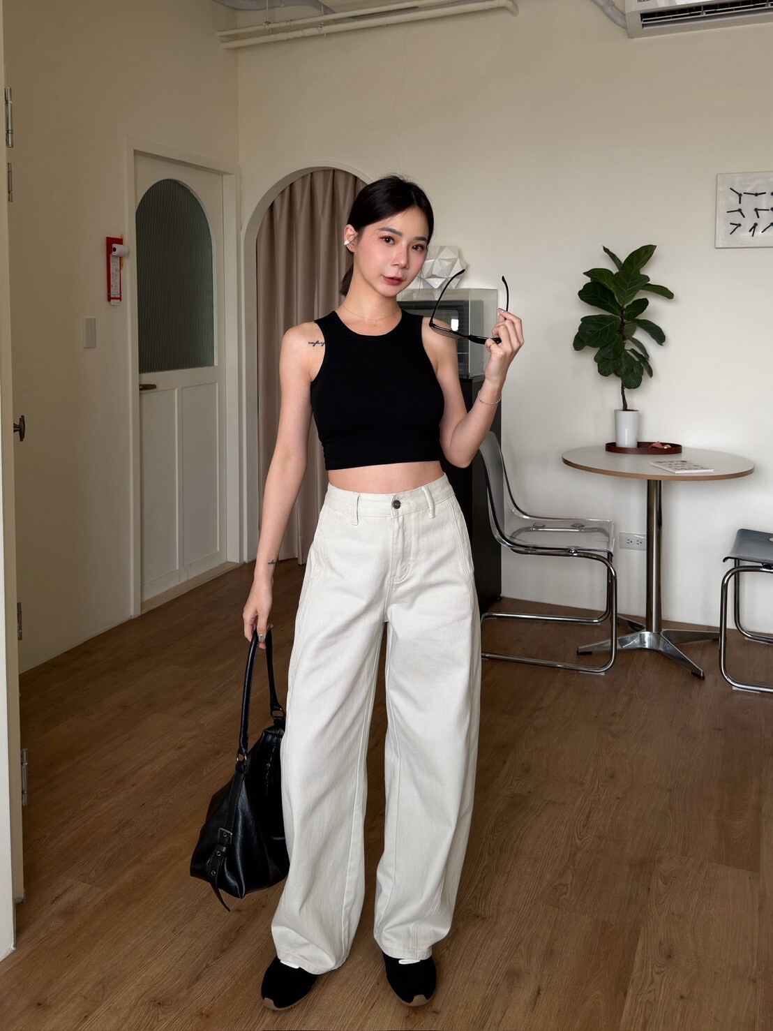 側口袋線條牛仔寬褲