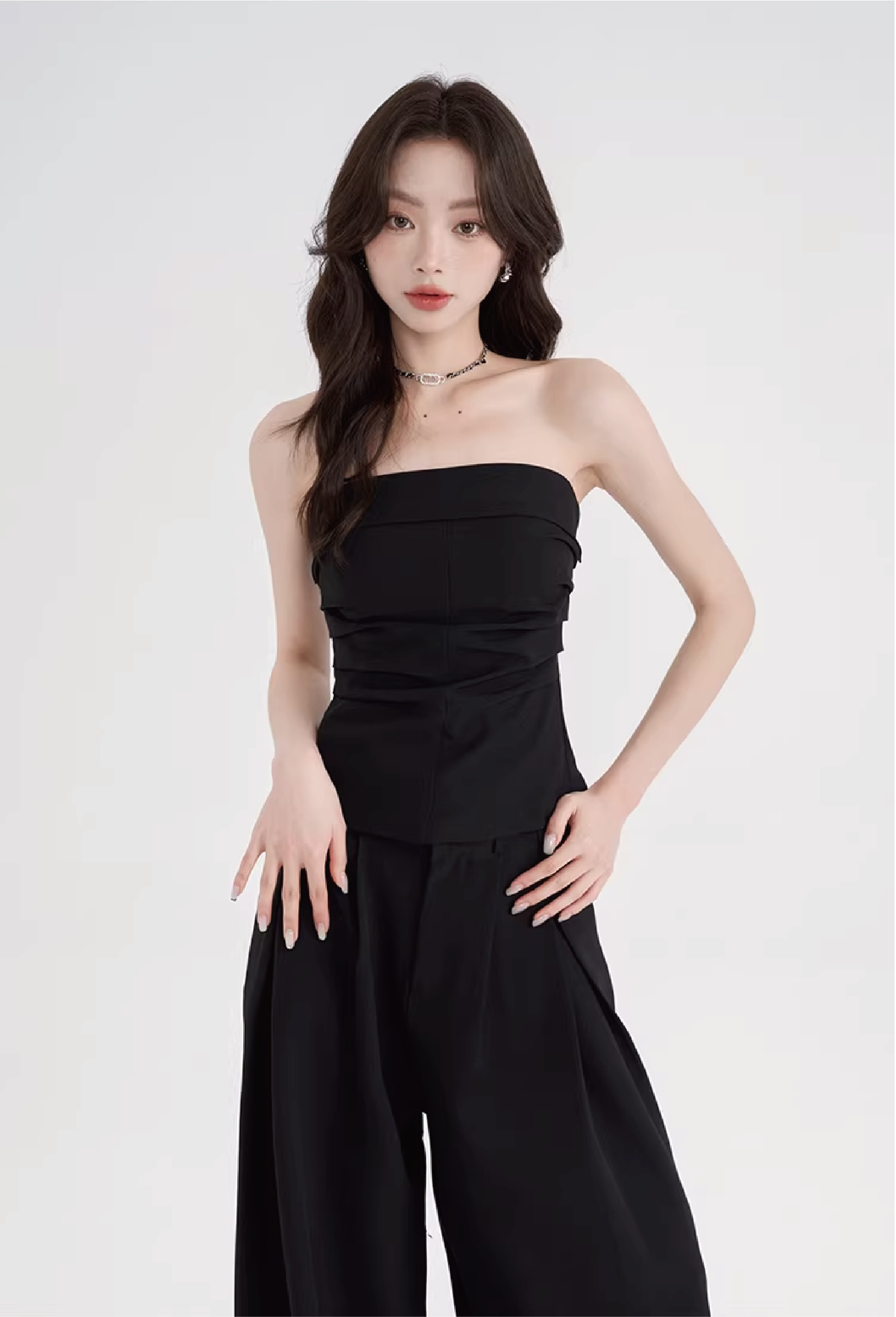 SIMPLEACTION 一字肩黑色抹胸背心