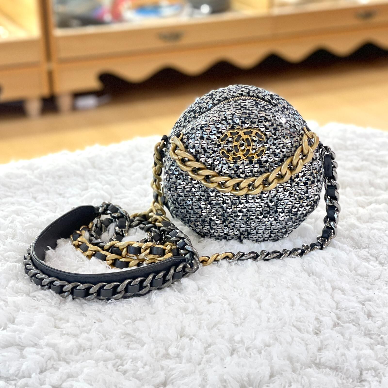 99%NEW二手CHANEL 19 圓餅小廢包 AP0945 亮片雙色鏈@303開 #香榭站正品