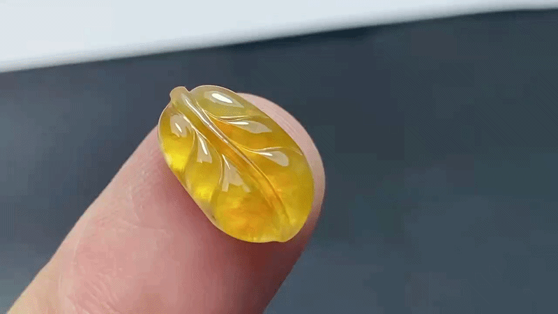 32942 翡翠黃翡葉子