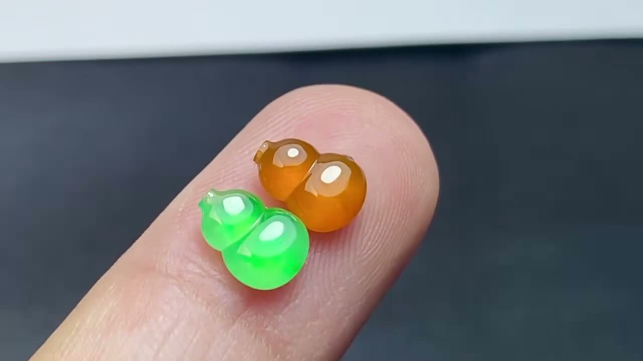 32943 翡翠高冰黃綠葫蘆一對