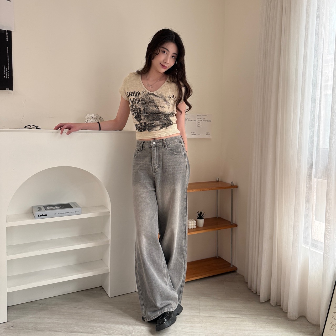 1884 美式潑漆小墊肩英文字短T (Ｍ)