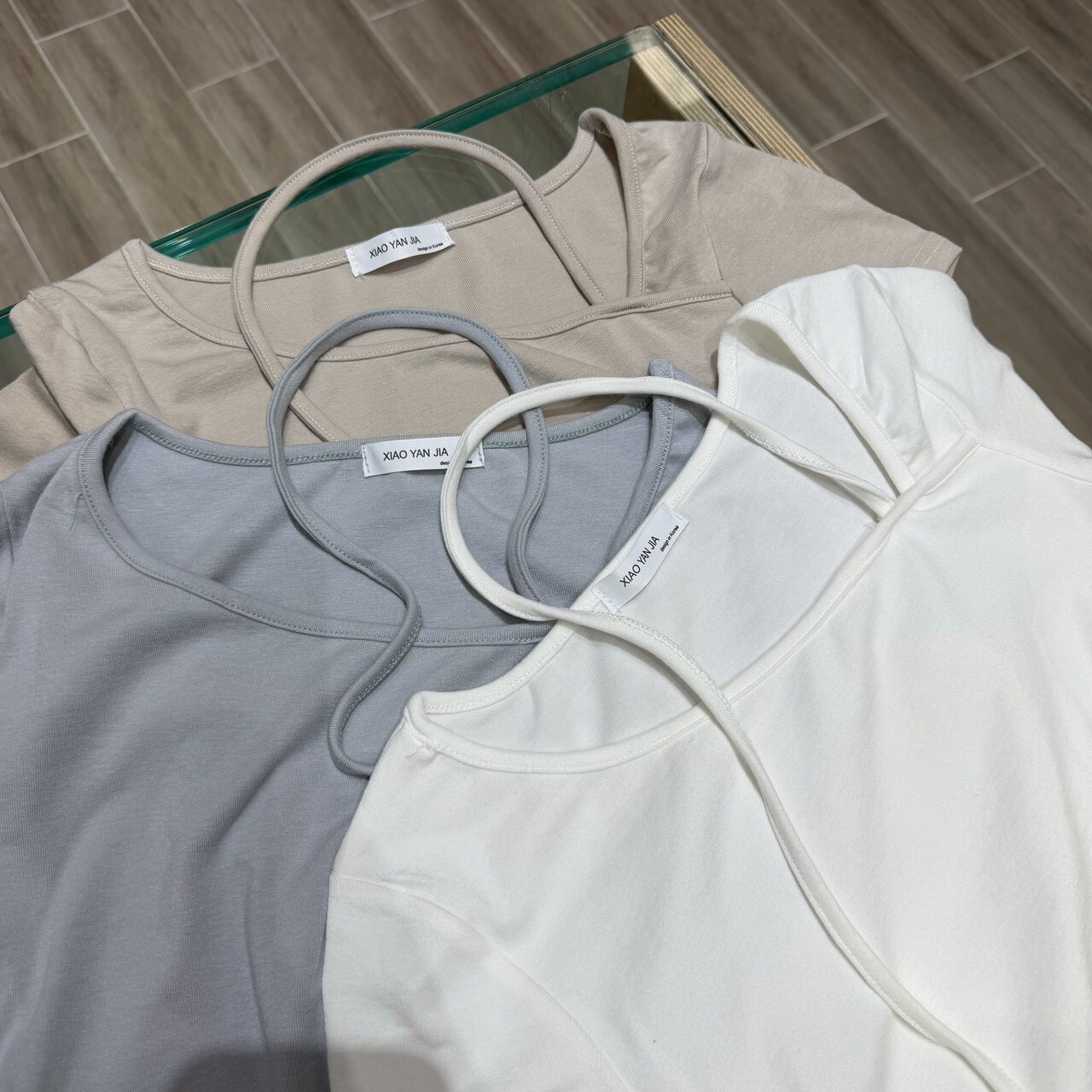 繞脖斜領衣 RCH1101