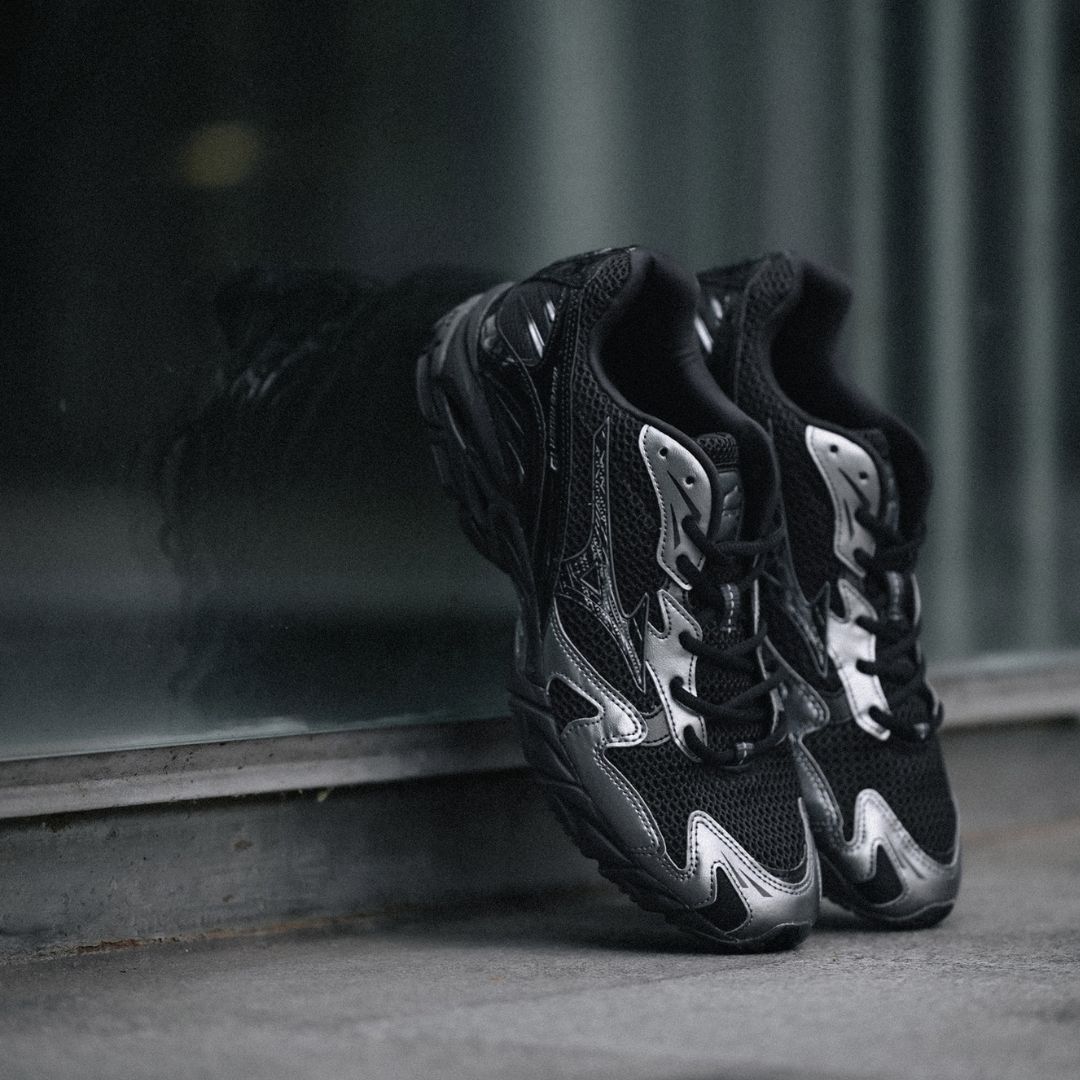 Mizuno 美津濃 Wave Rider 10 D1GA261601 男女 運動休閒鞋 舒適 黑