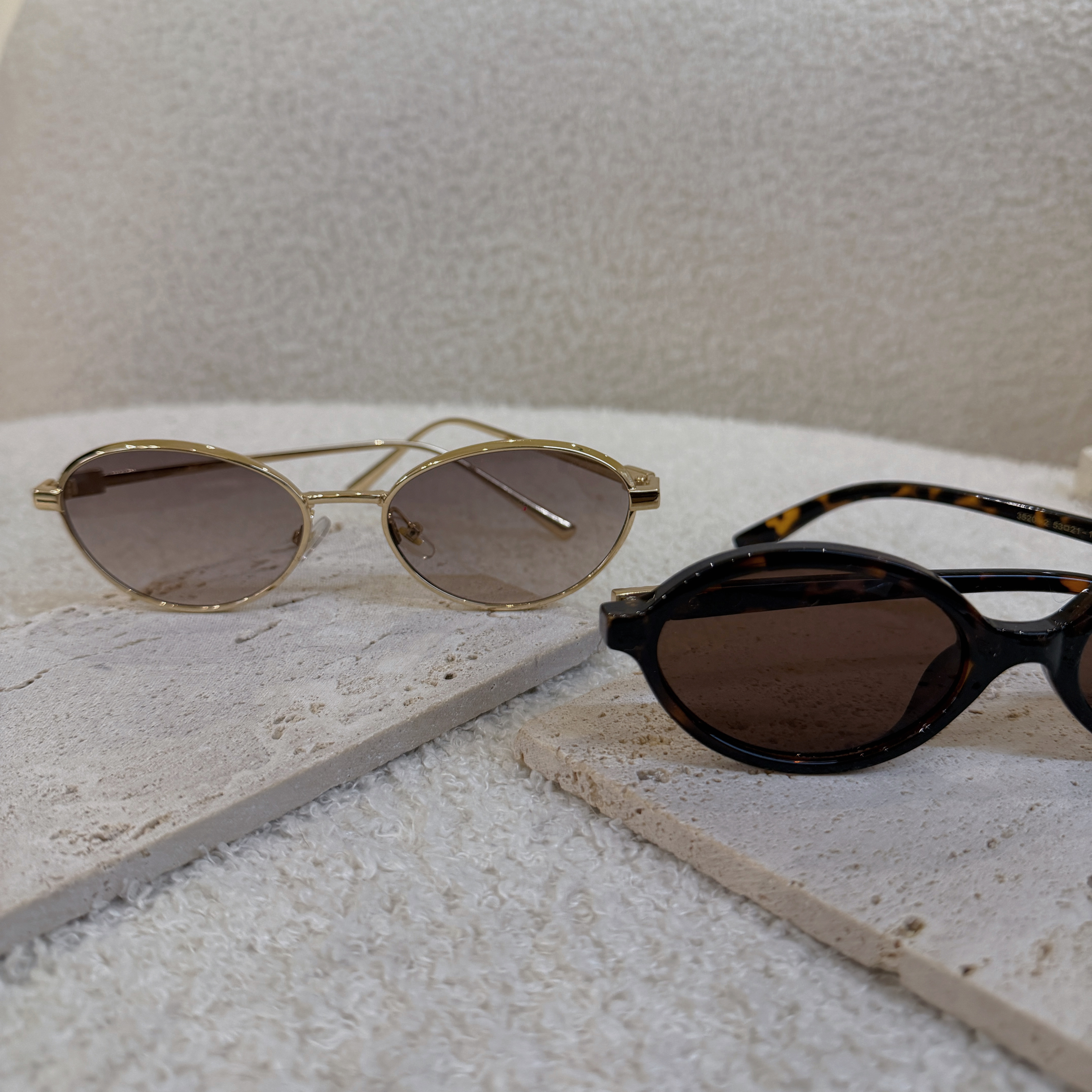 BB穿搭必備 ·質感漸層·金框墨鏡