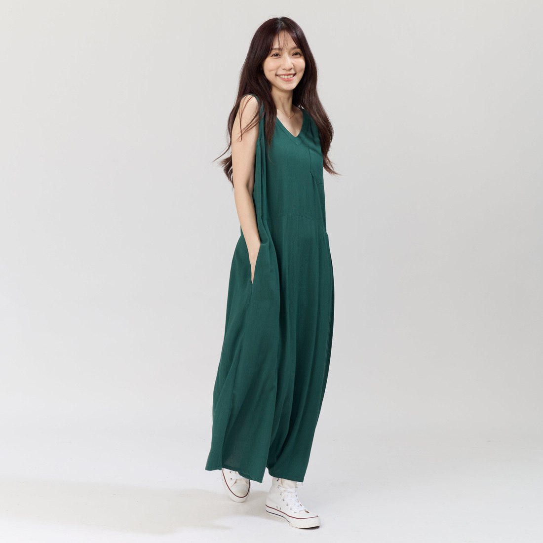 Holly V neck Sleeveless Tank Long Dress with Pockets / Green
