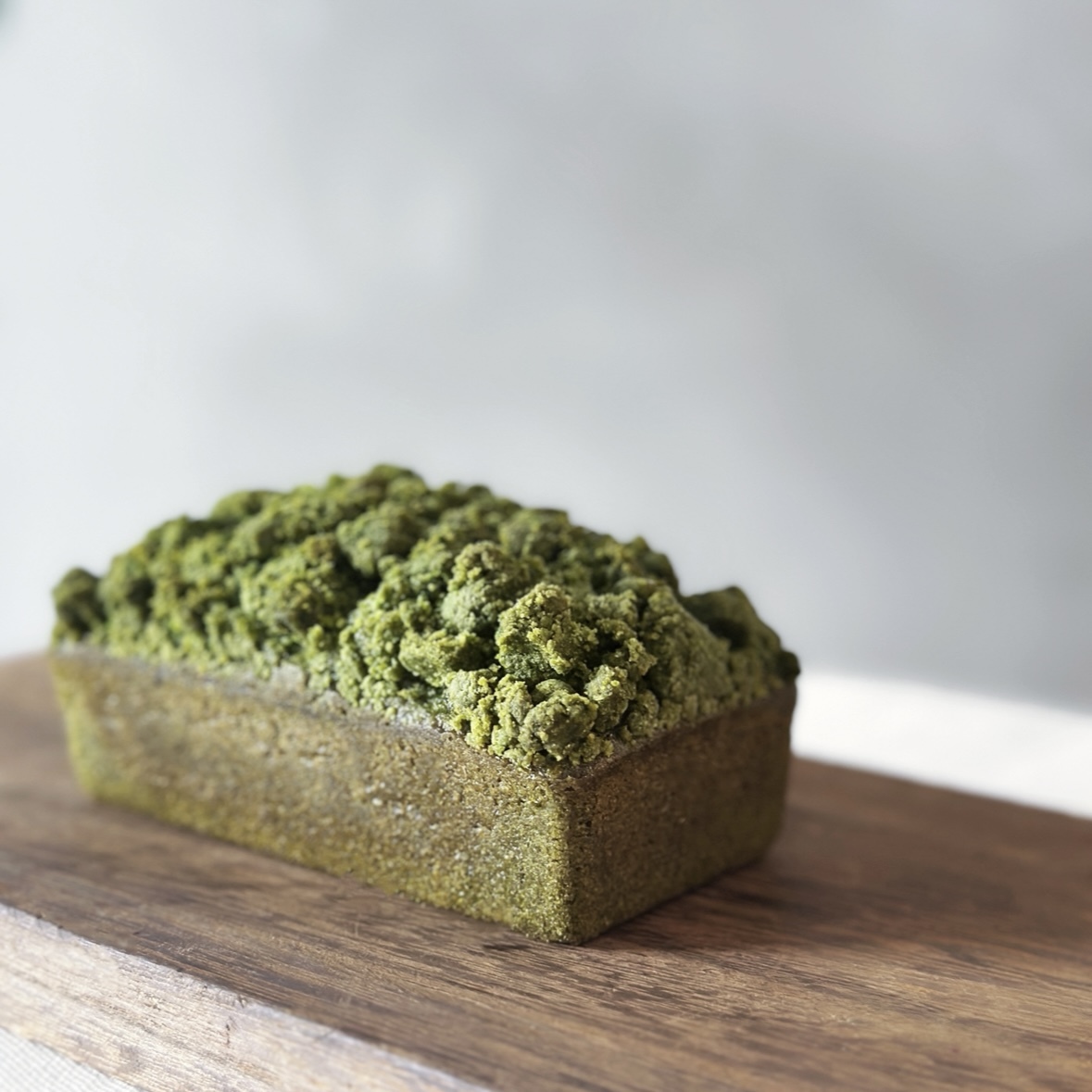 🌿 苔石｜龍膽奶酥磅蛋糕