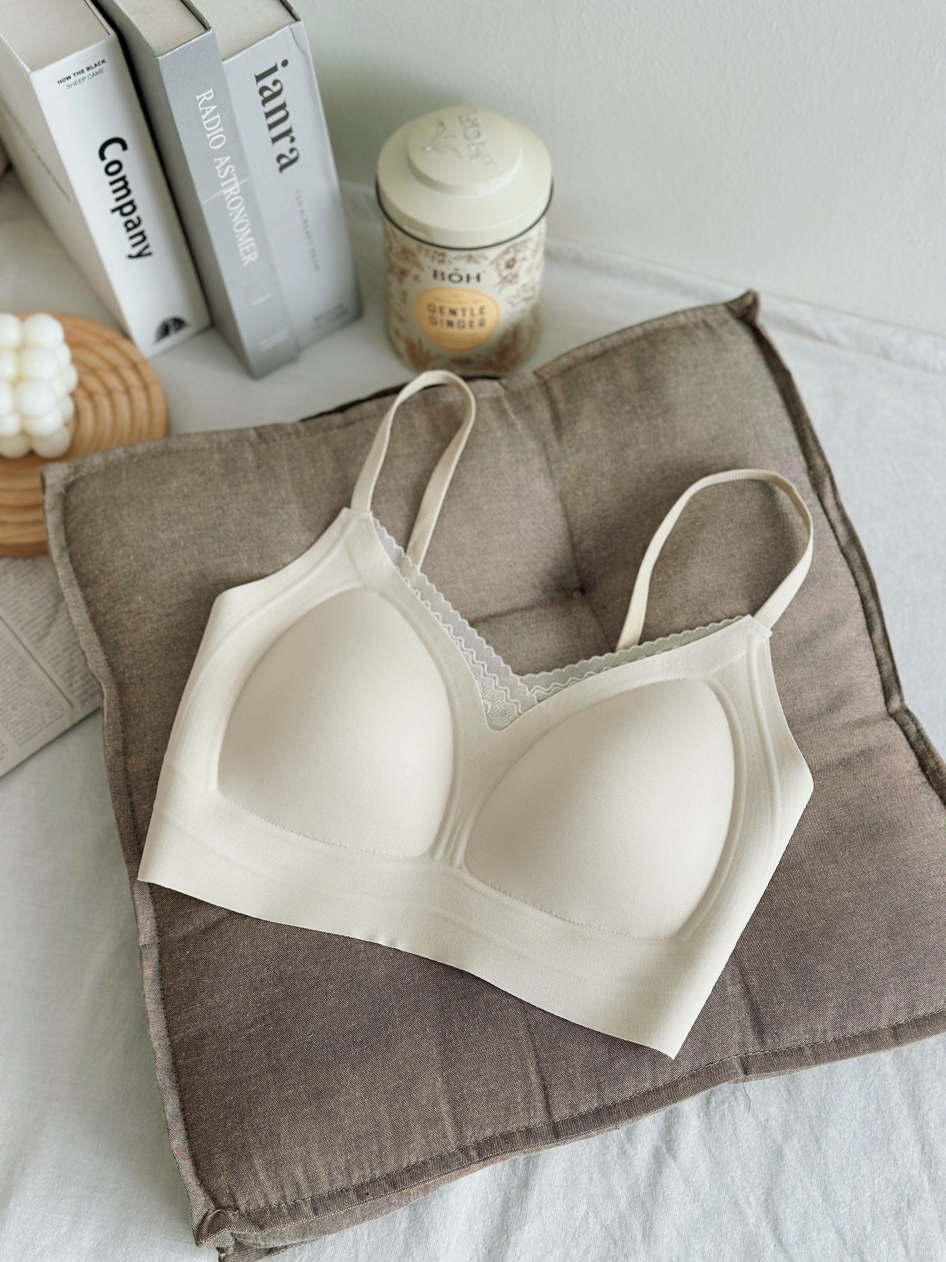 Klaria Lace Wireless Bra Beige -BR25BEI