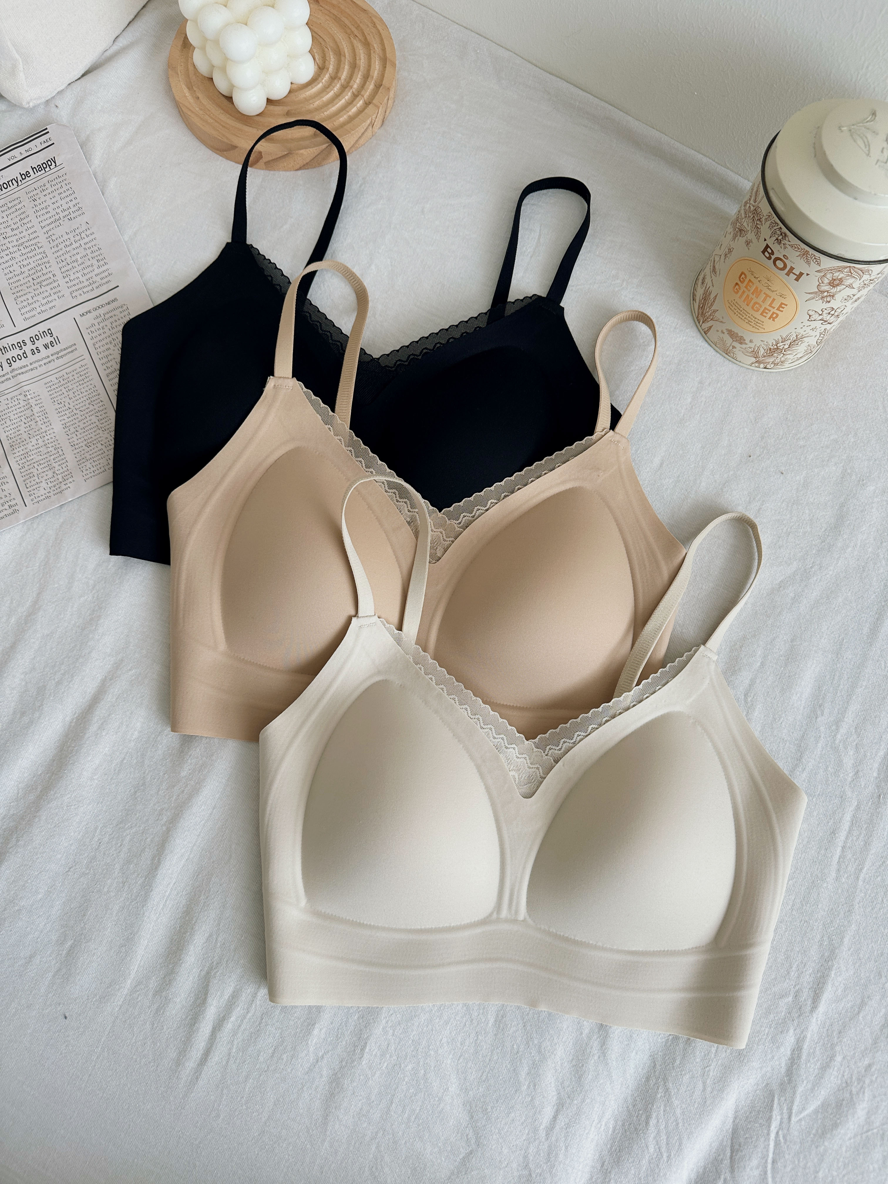 Klaria Lace Wireless Bra Black  -BR25BLK