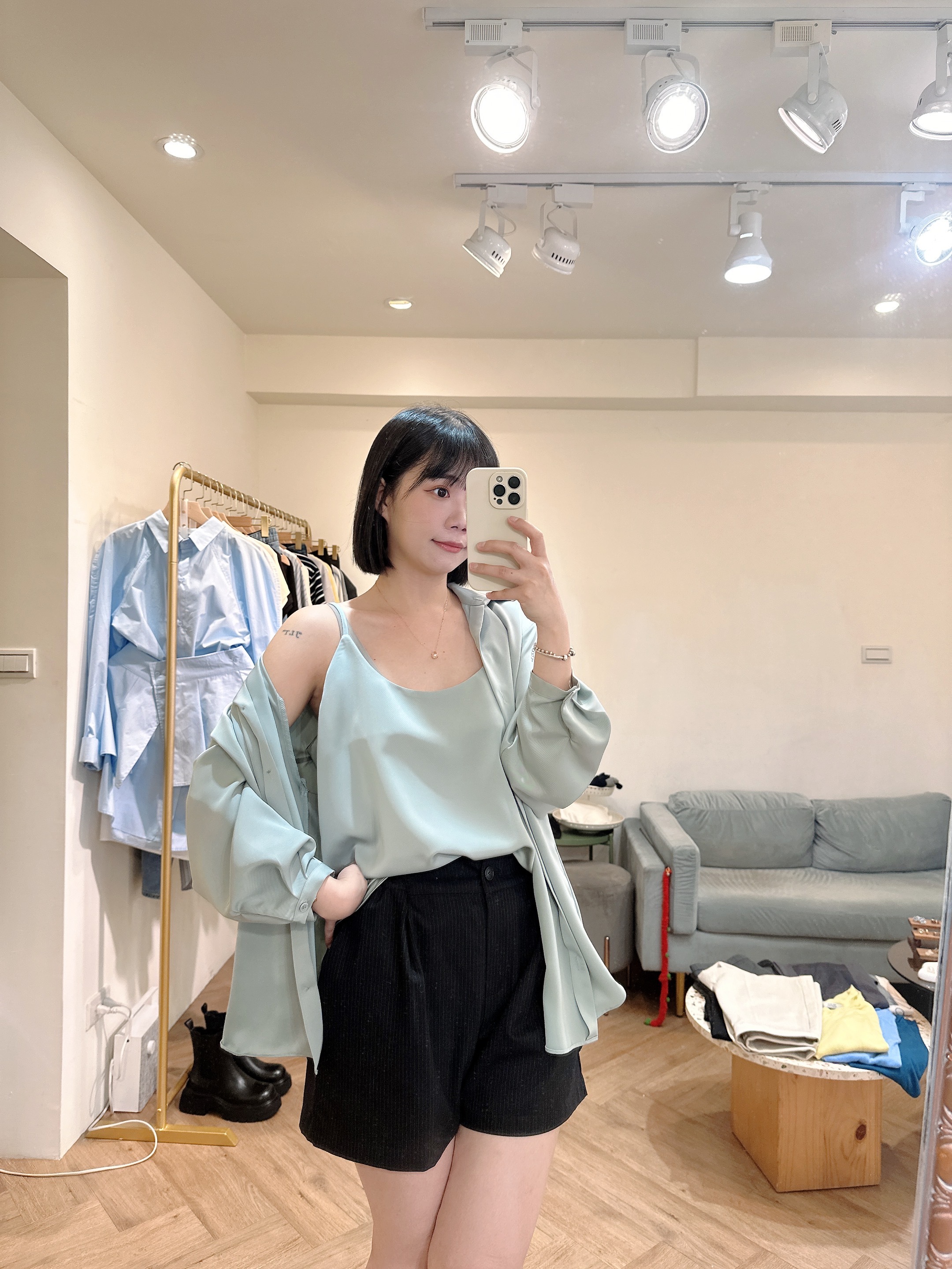 兩件式緞面背心襯衫