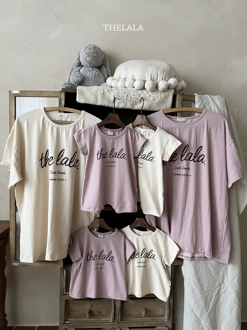 正韓夏lalla 嫩嬰兩色字母包屁衣