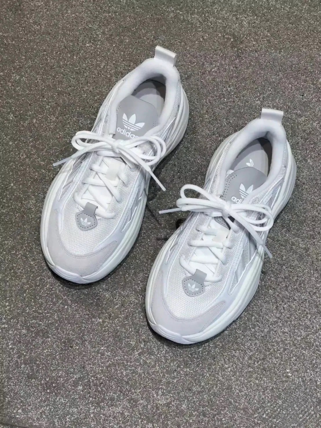 Adidas original OZGAIA 灰白厚底 女鞋 KJ7308