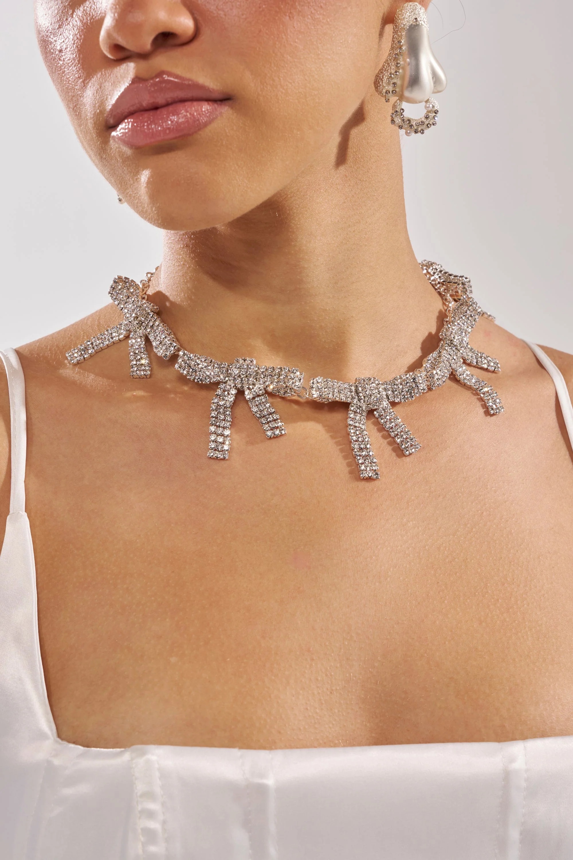 Lux Bow水鑽蝴蝶結短項鍊