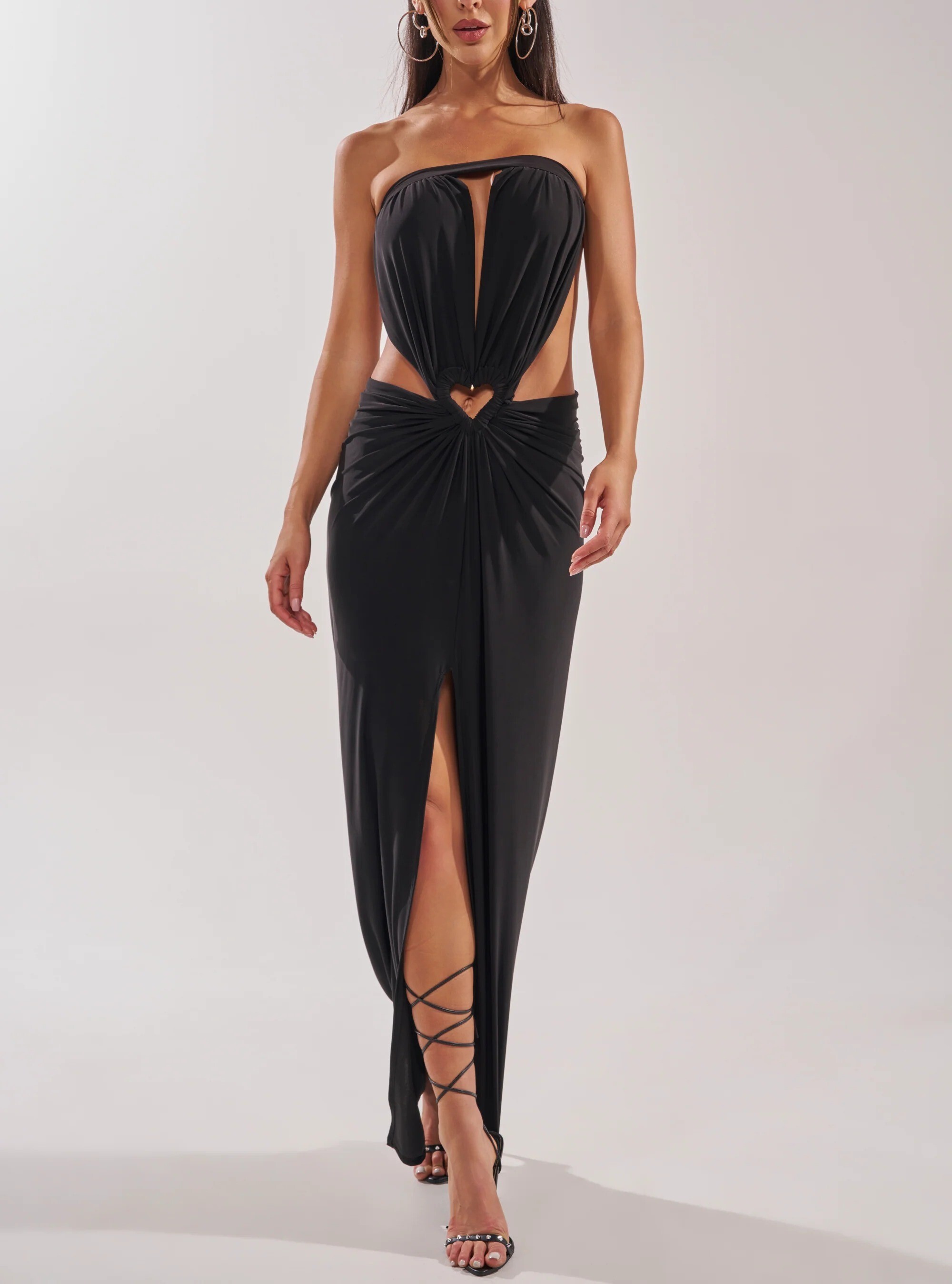 Black Club黑色深V領愛心Cutout露背綁帶 Dress