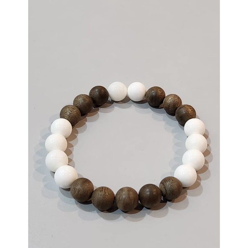 MAS-LLG0417-046 悅香沉香手串硨磲 10MM (B16)