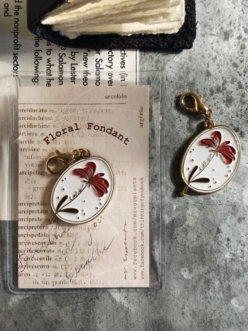 茄子先生｜翻糖花 金屬吊飾