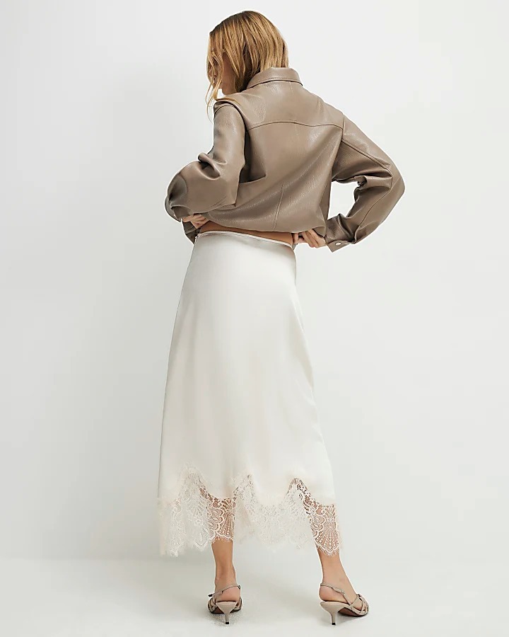 Cloud White雲朵白色拼接蕾絲緞面Midi Skirt中長裙