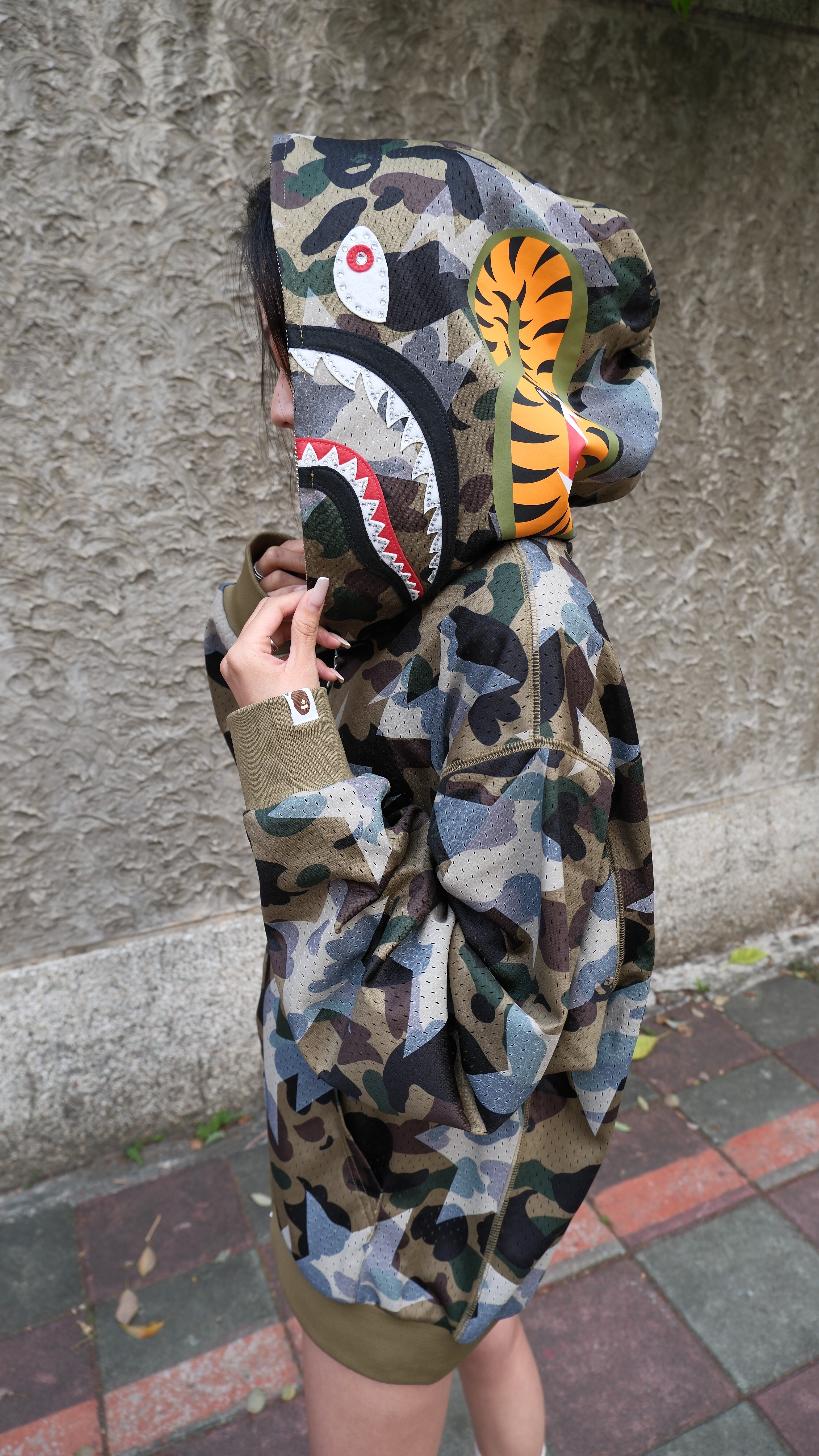 BAPE SS26 網眼 水鑽 鯊魚外套 1M30115310