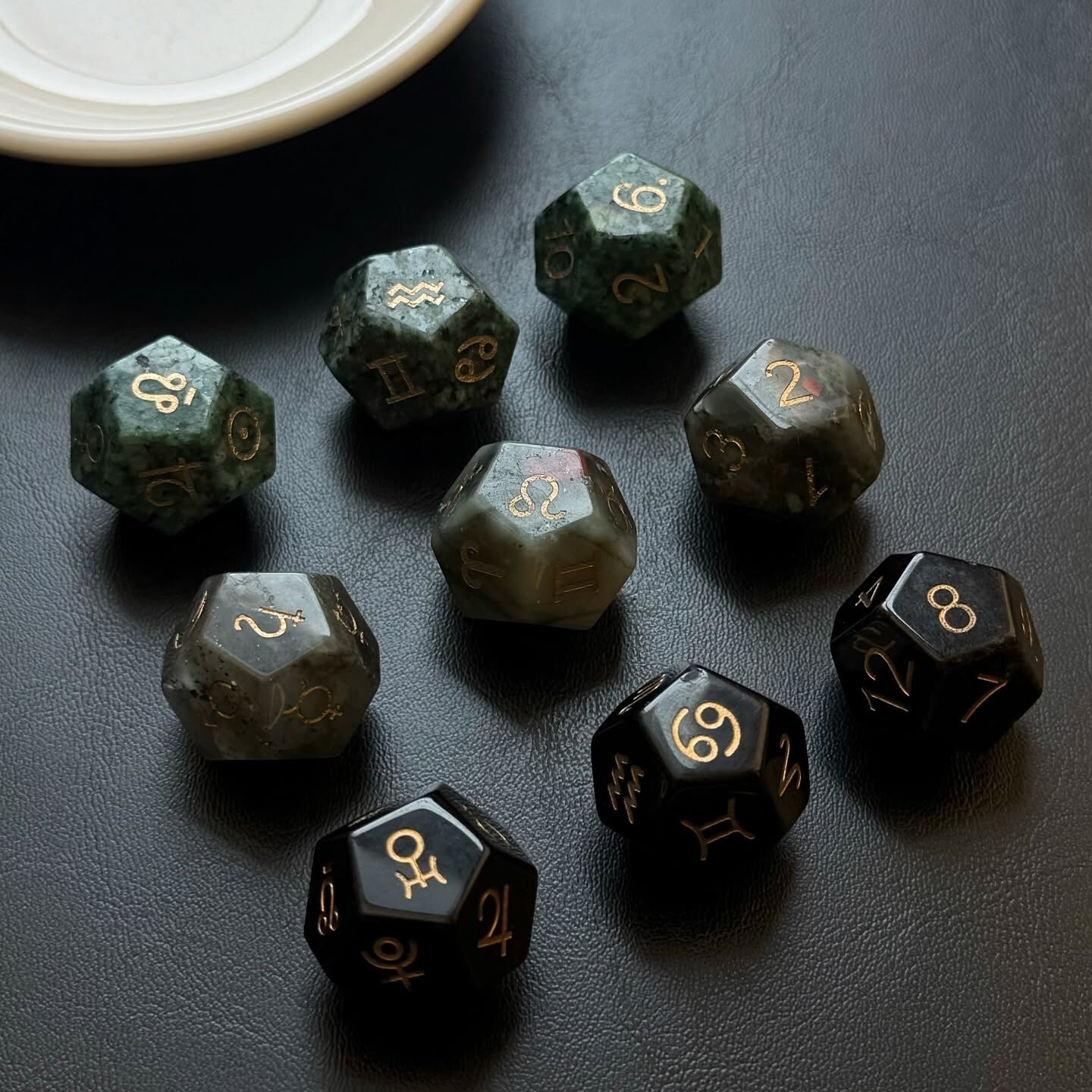 [原石] 水晶占卜骰子 占星骰子 祖母綠、龍血石、黑曜石