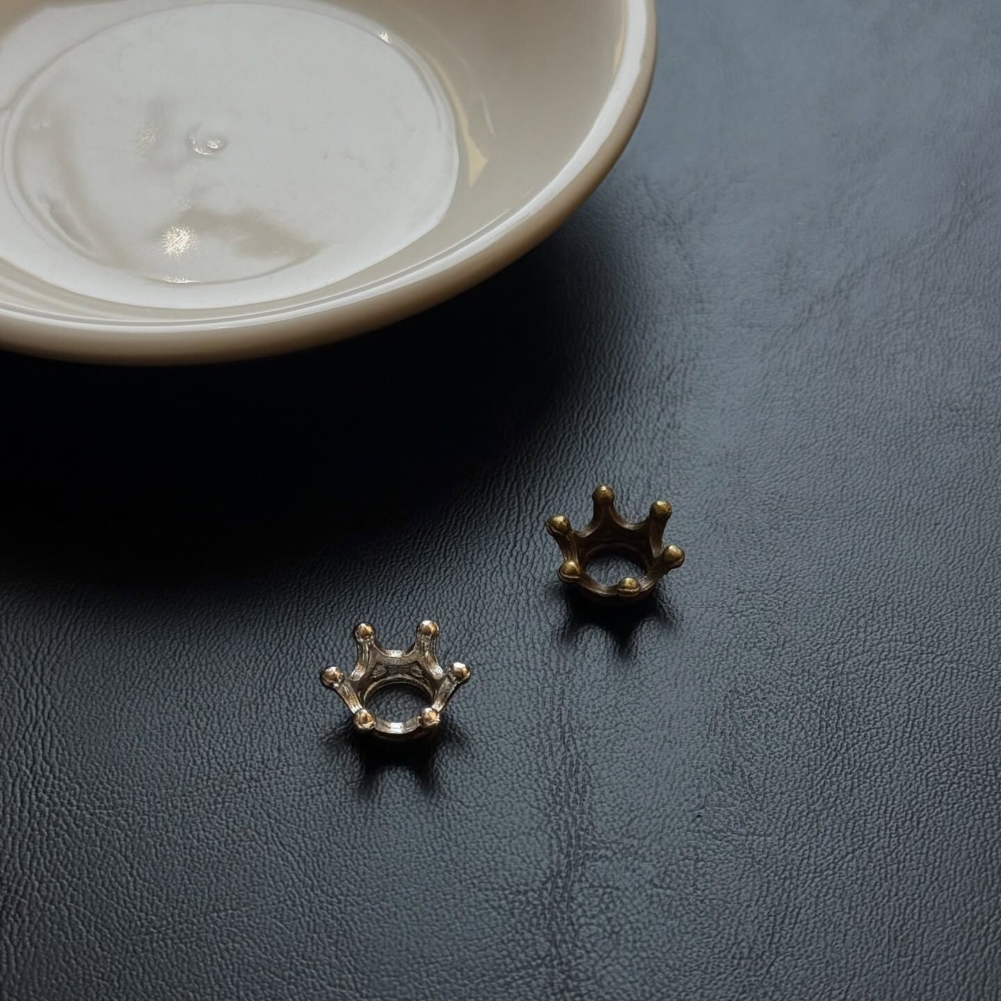 [原石] 小皇冠 水晶小球底座