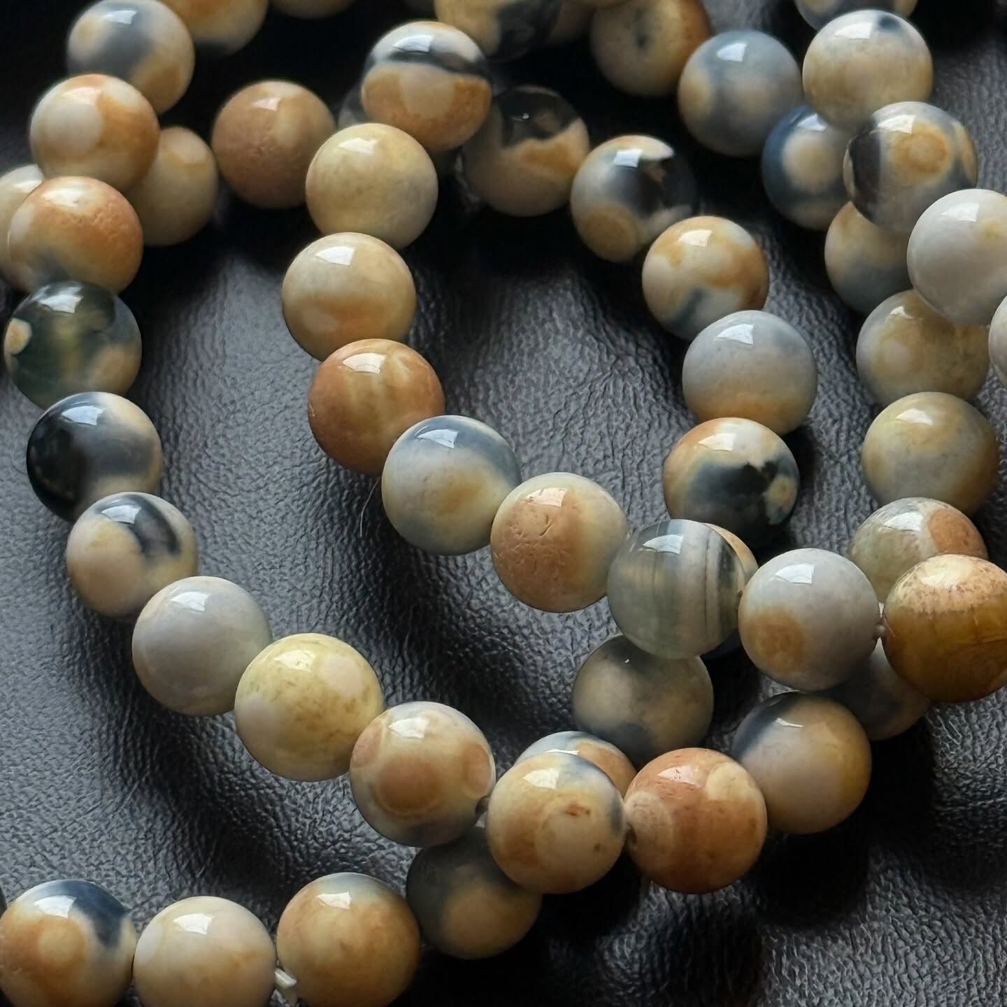 [原石] 非洲藍蛋白石 共生瑪瑙