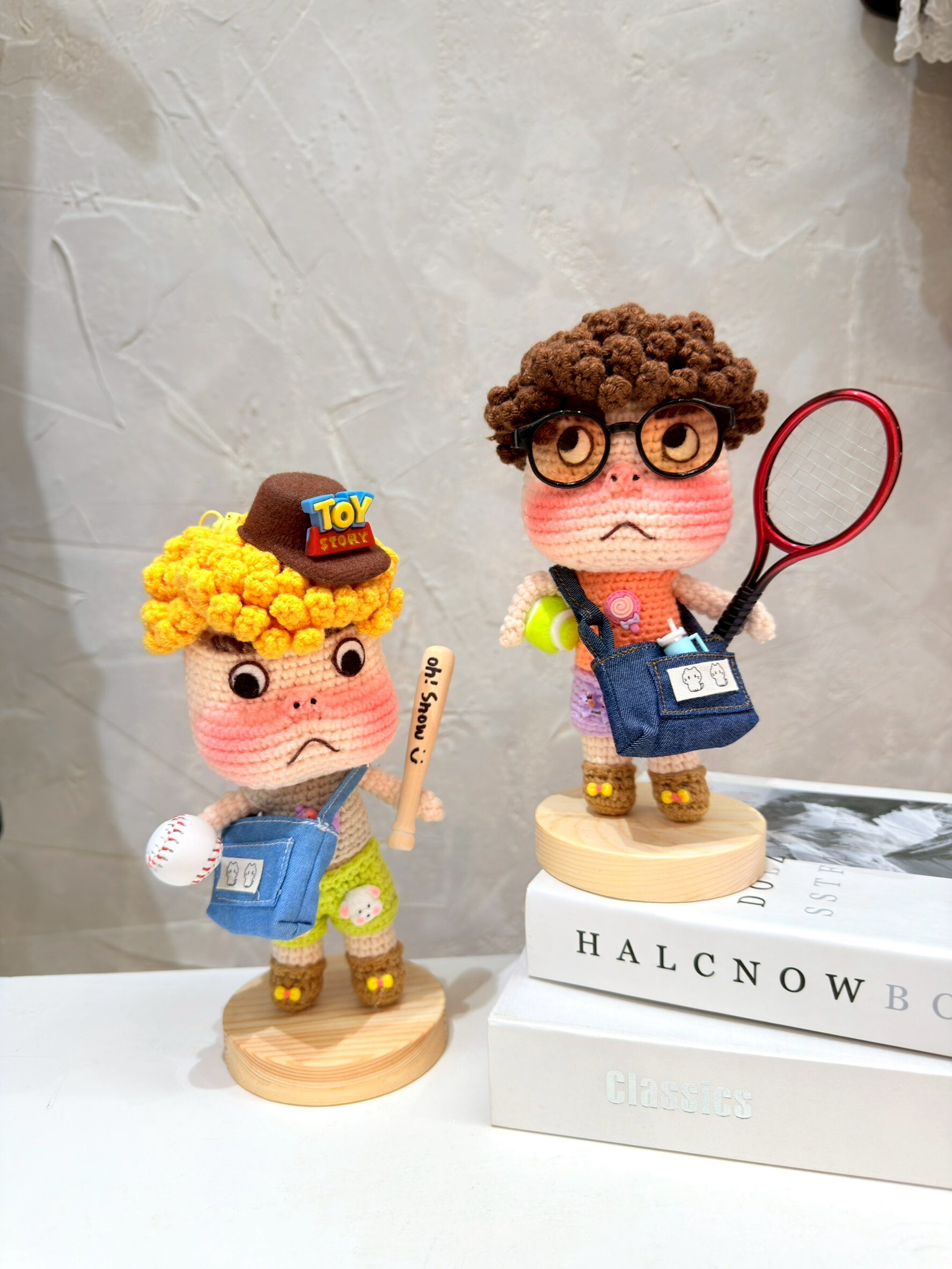 『灰色』爆炸頭男孩醜娃吊飾-1號『約15-18cm』