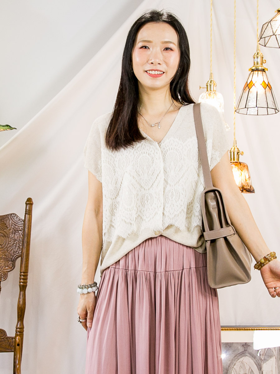 全開胸扣鈕．胸位LACE．線仔外套