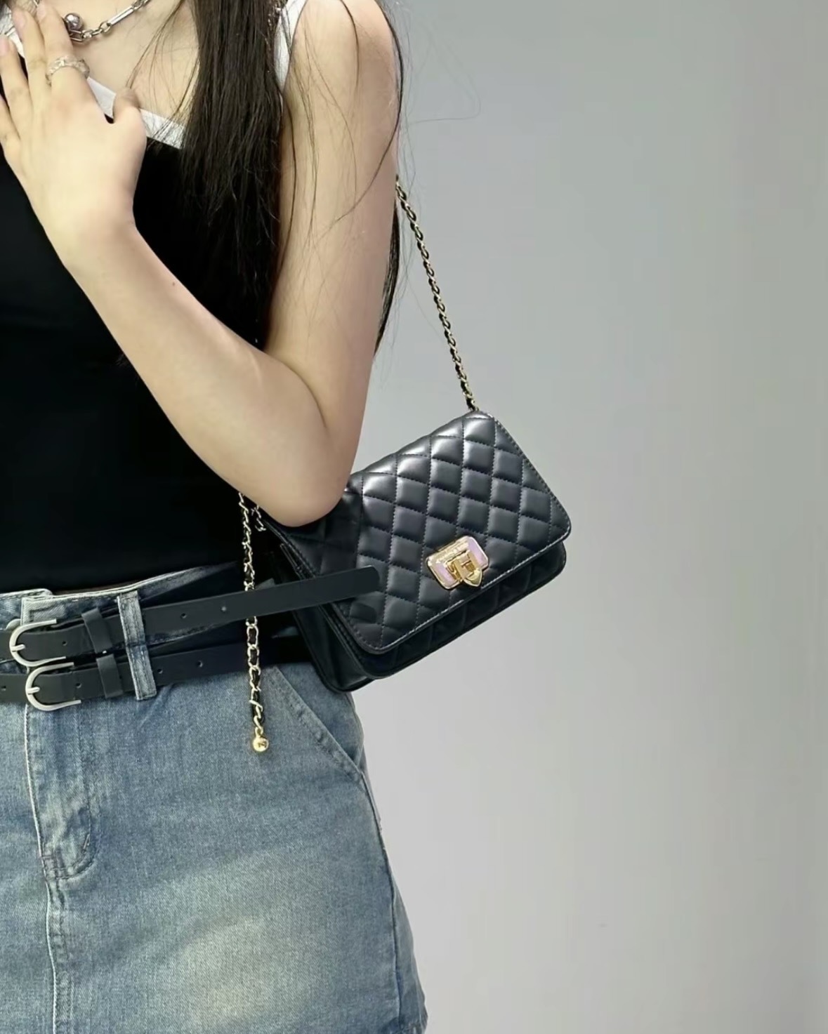 <狂省千元>Charles & Keith 小CK Cressida 菱格 鍊條 手拿包 黑色