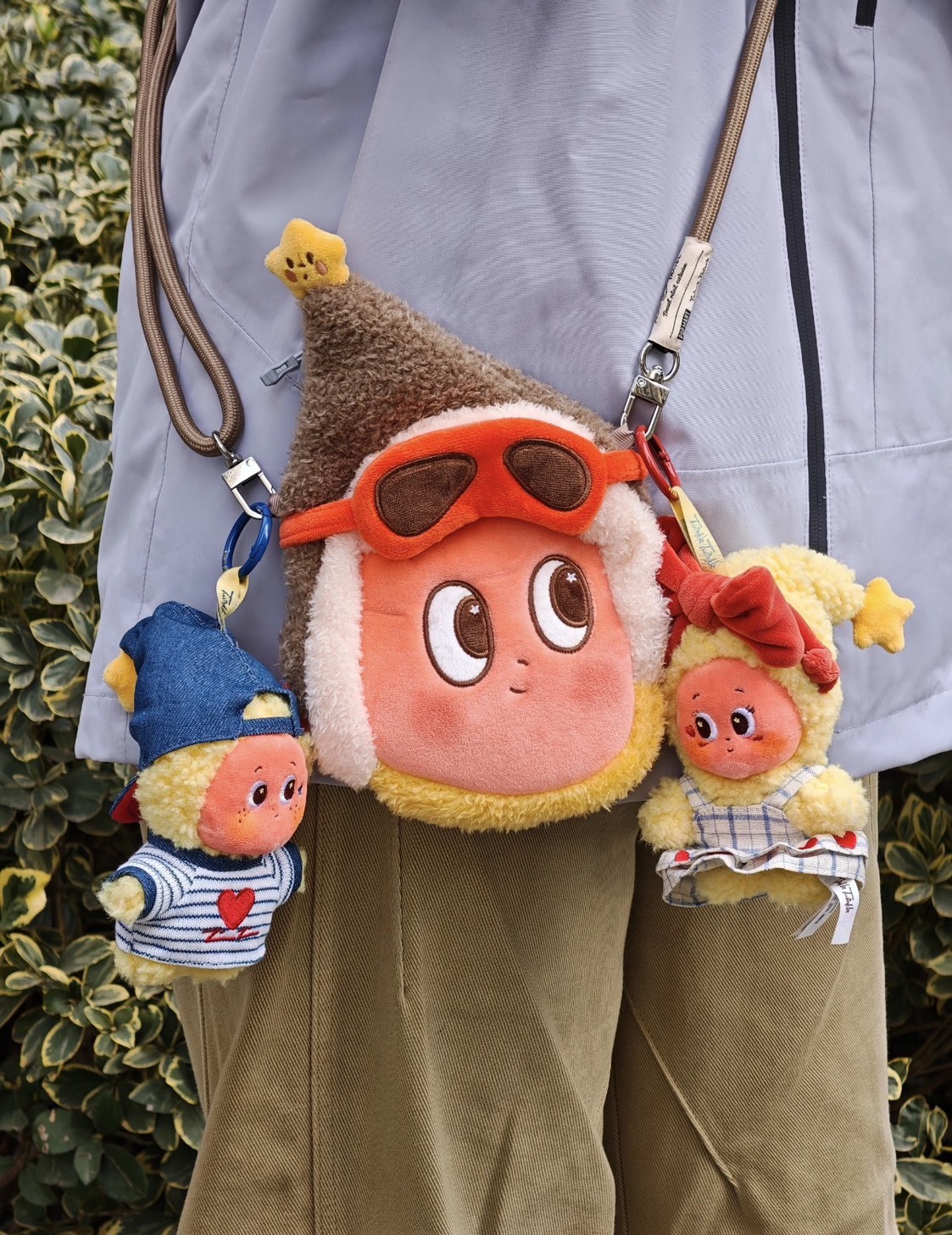 POP MART 泡泡瑪特星星人 奇妙旅程系列 斜跨包 卡達機場限定