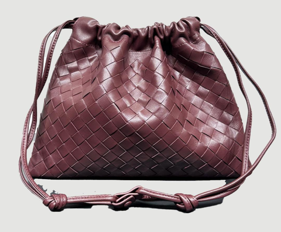 RN260416-K194-PN4B-編織羊皮-32cm(W)*1cm(D)*23cm(H)-巴洛紅-福袋包 送 絲巾*1條(款式隨機)