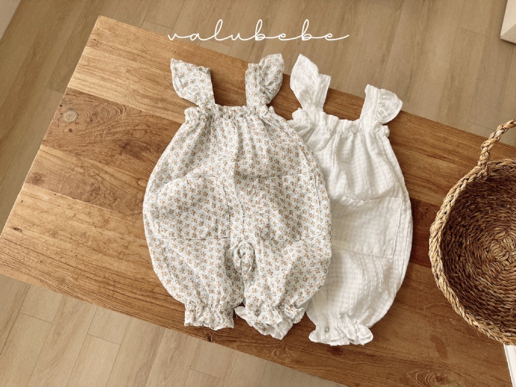 正韓夏valu_bebe 嫩嬰雙口袋米白/碎花包屁連身衣