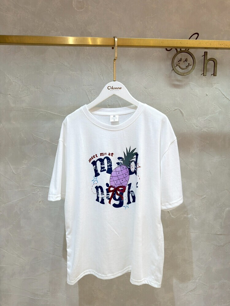 仿舊英字蝴蝶結鳳梨上衣