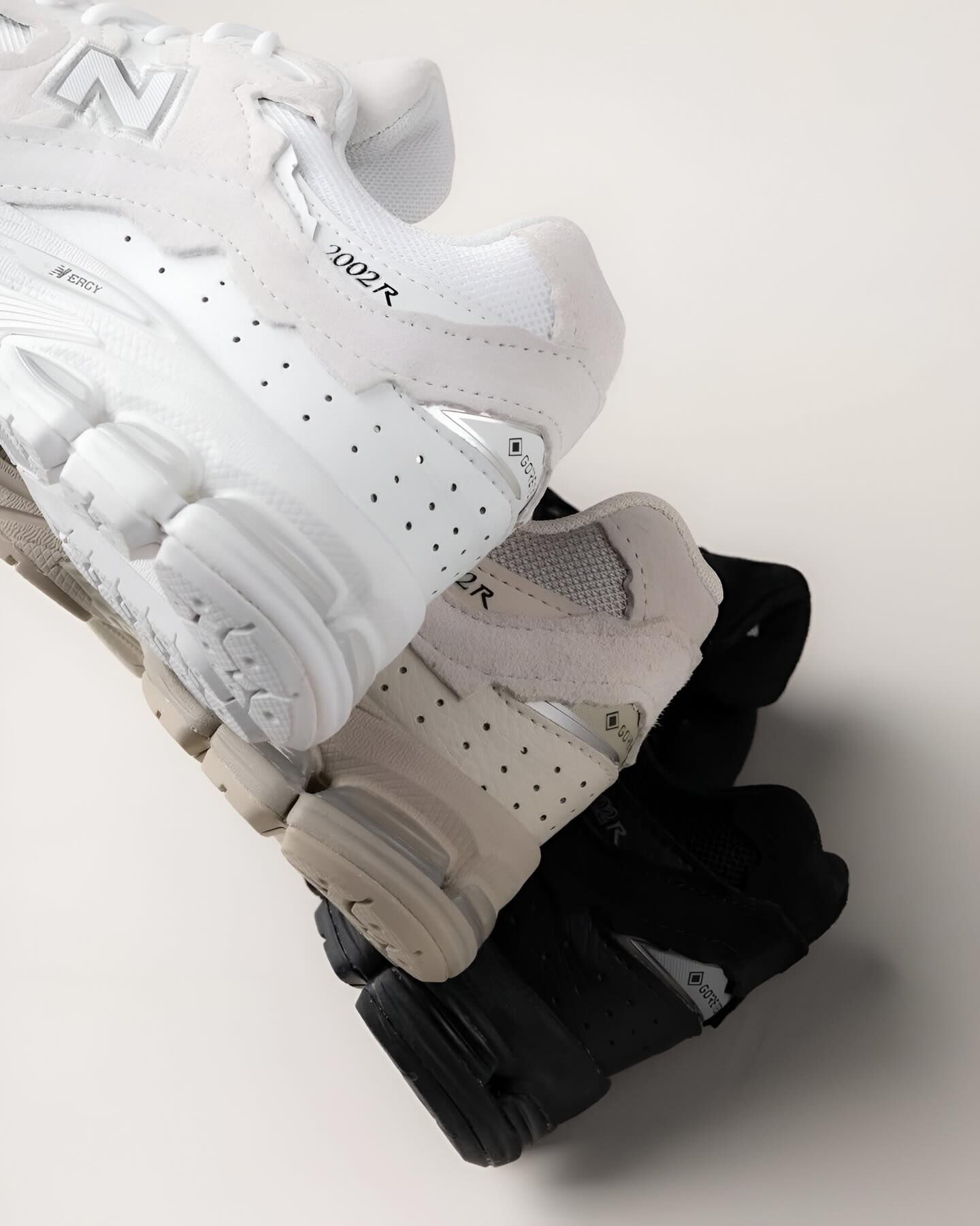 Men's New Balance U2002DX Gore-Tex
