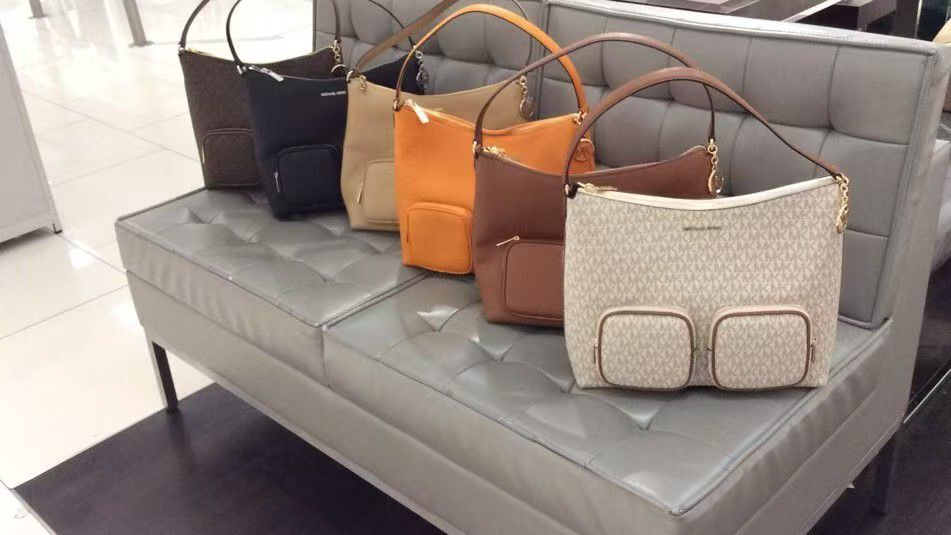 【預購】Michael Kors H041182 正面口袋托特包