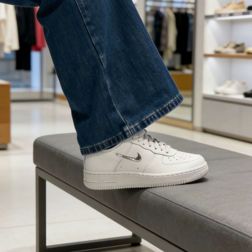 【預訂】 NIKE AIR FORCE 1 奶油白小銀剔-WOMEN