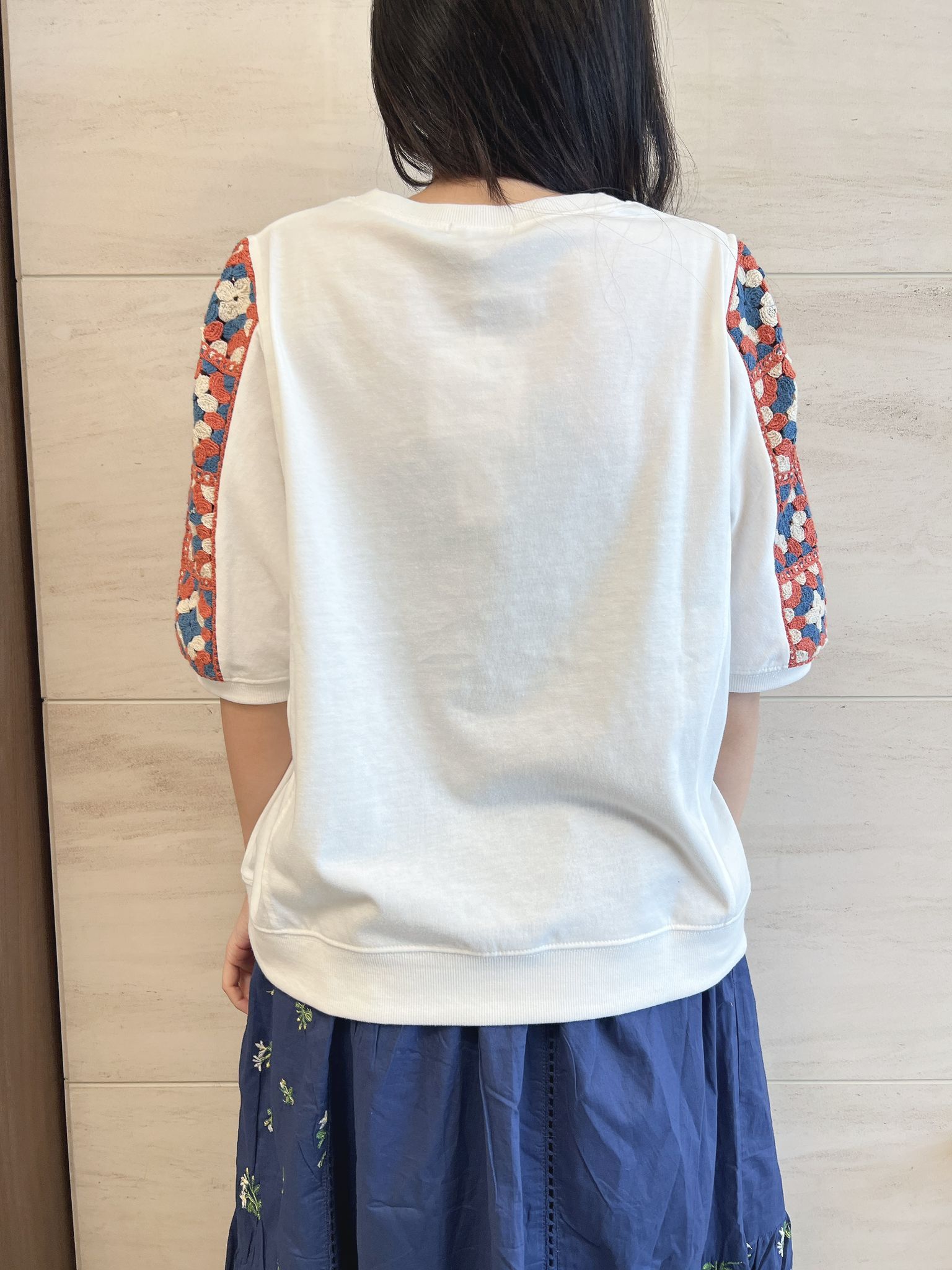 Ie 肩織花top 6月