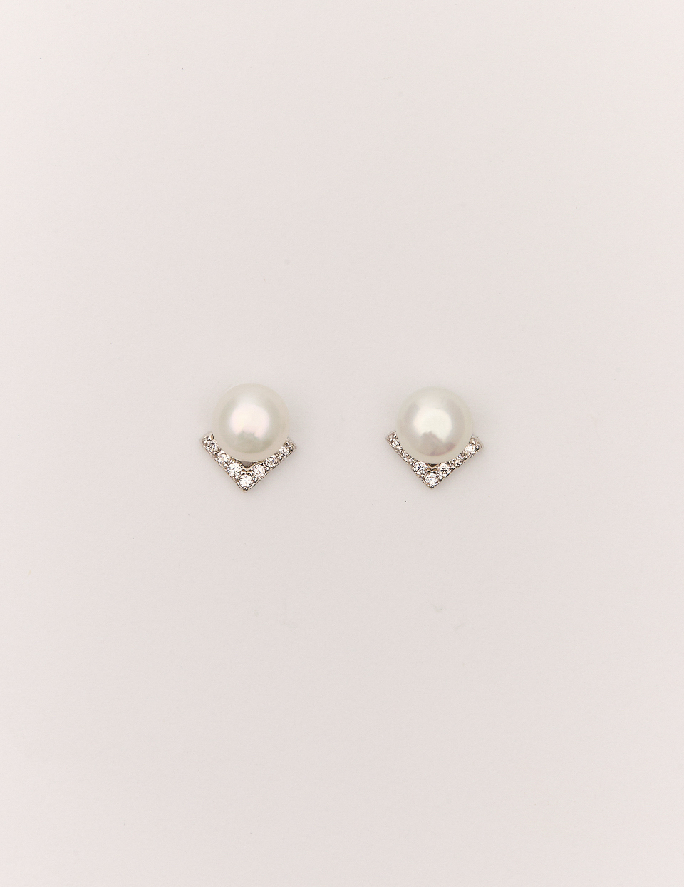 【925純銀】淡水珍珠V字排鑽。針式耳環