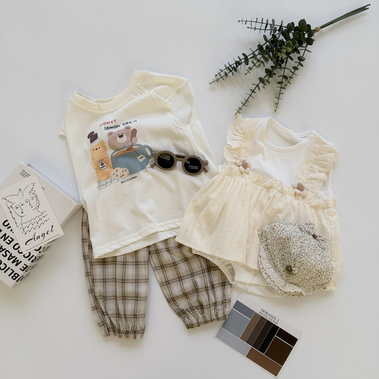 立體小花飛袖包屁衣