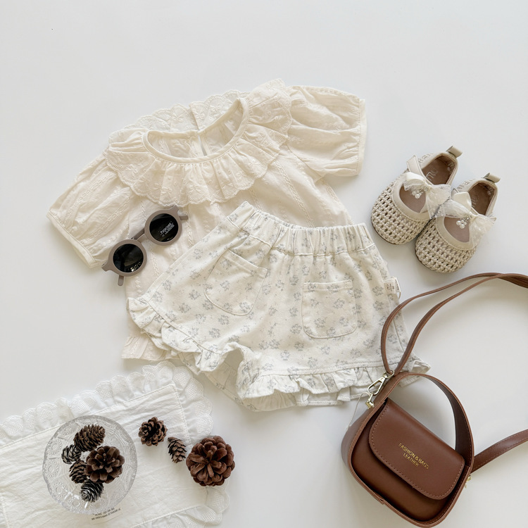 小碎花花邊短褲