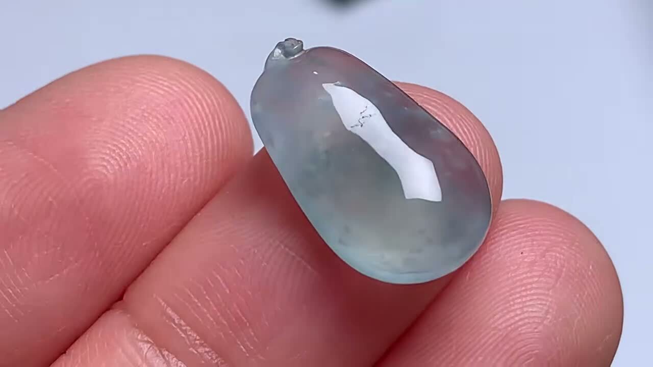 329411 翡翠冰種飄彩福瓜