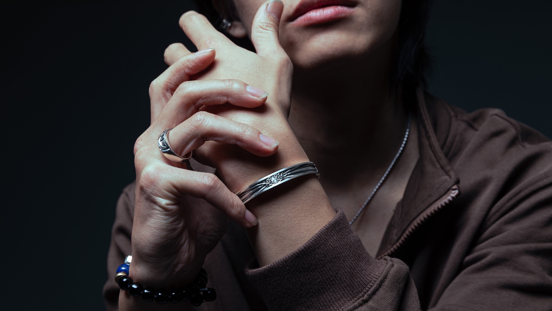 觀音純銀飾品模特展示