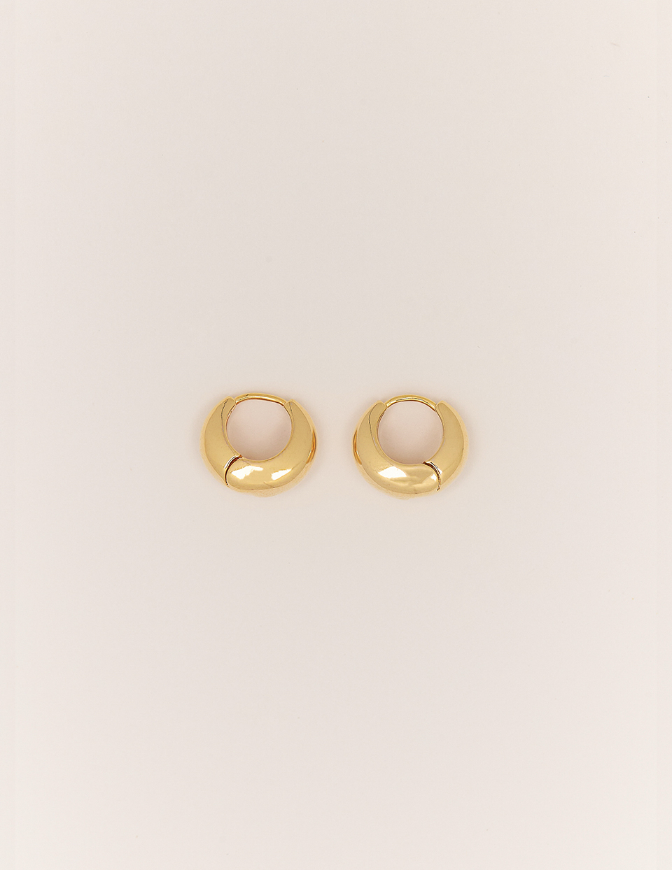 立體厚感。針式耳環-M(金)