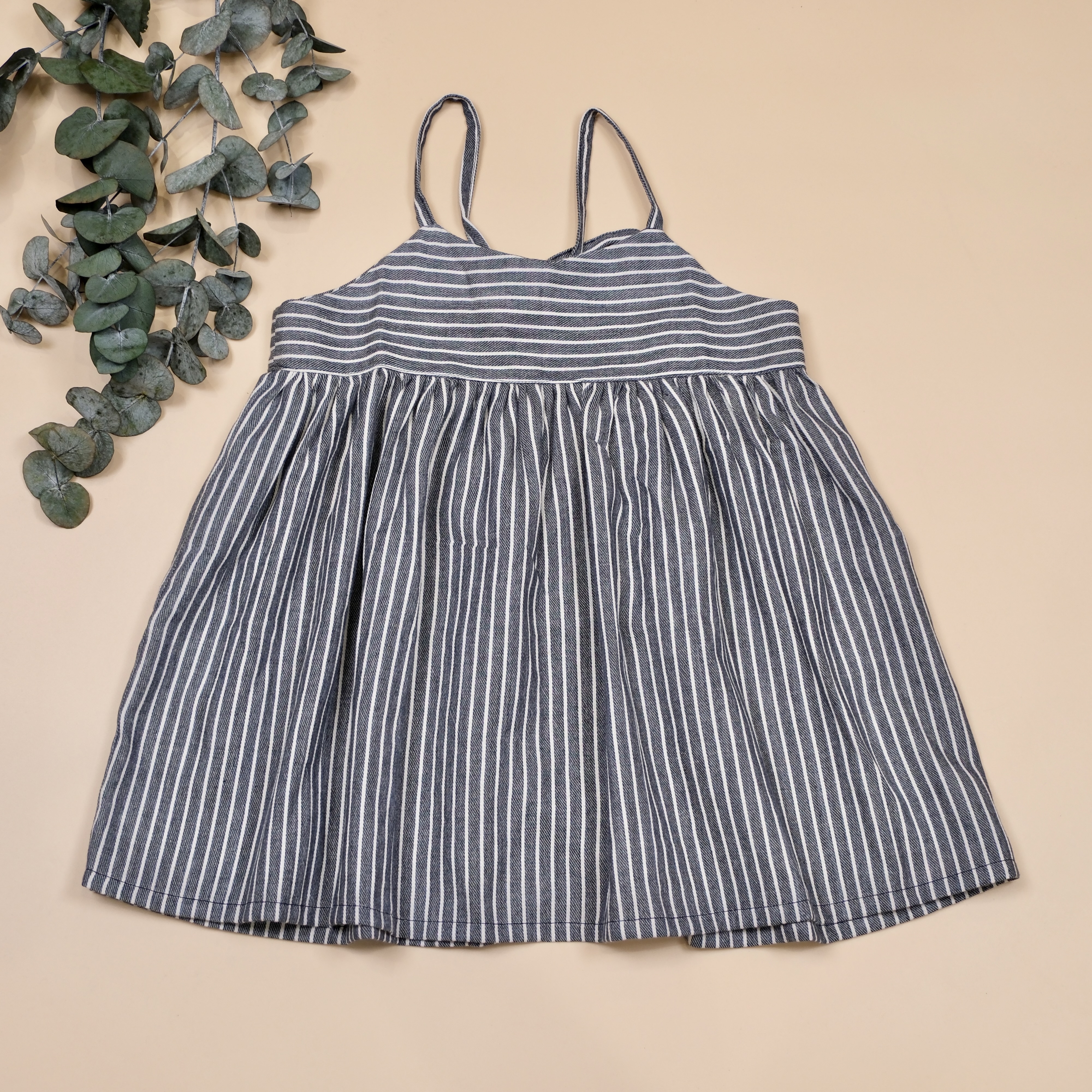 輕日常 ꕥ 細肩空氣感洋裝 ꕥ 深藍線條